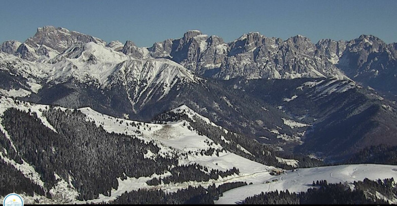 Webcam Passo Brocon-Marande - Brocon Pass and Pale di S.Martino 