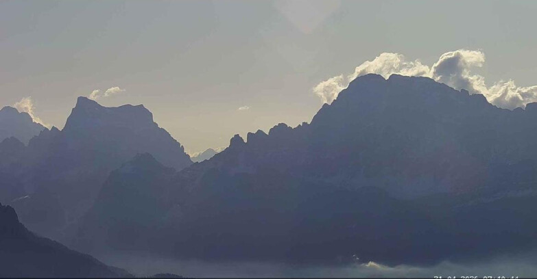 Webcam Passo San Pellegrino-Falcade  - Pelmo e Civetta
