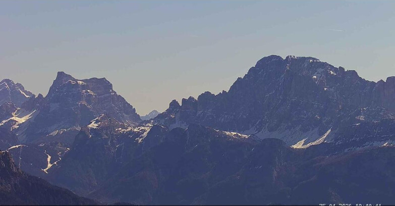 Webcam Passo San Pellegrino-Falcade  - Pelmo e Civetta