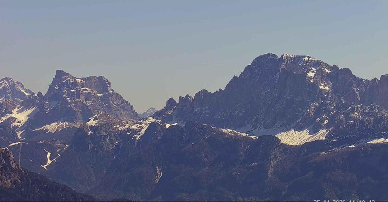 Webcam Passo San Pellegrino-Falcade  - Pelmo e Civetta