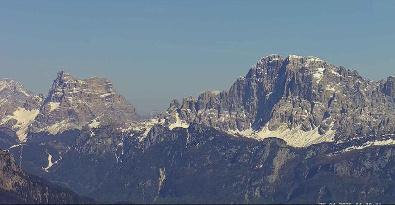 Webcam Passo San Pellegrino-Falcade  - Pelmo e Civetta