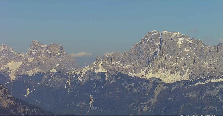 Webcam Passo San Pellegrino-Falcade  - Pelmo e Civetta