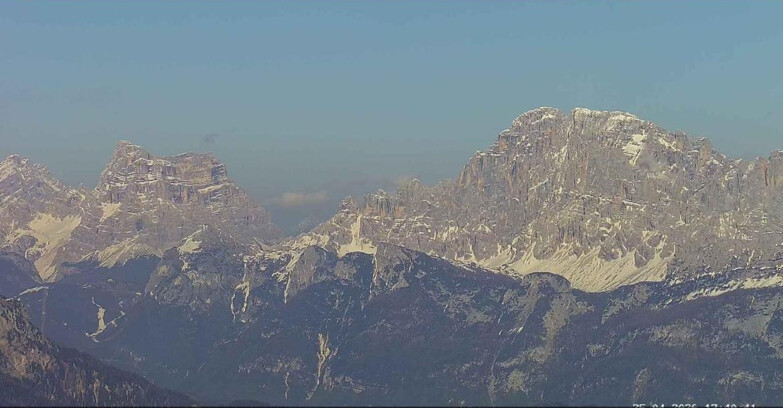 Webcam Passo San Pellegrino-Falcade  - Pelmo e Civetta