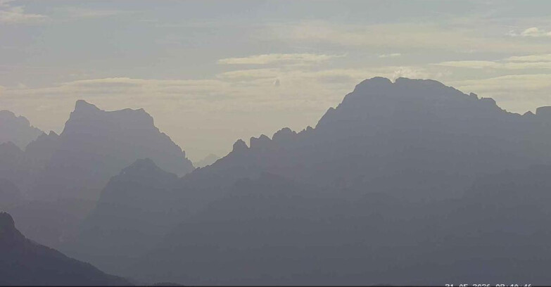 Webcam Passo San Pellegrino-Falcade  - Pelmo e Civetta