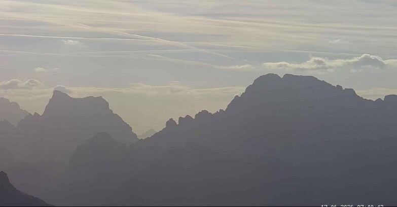 Webcam Passo San Pellegrino-Falcade  - Pelmo e Civetta