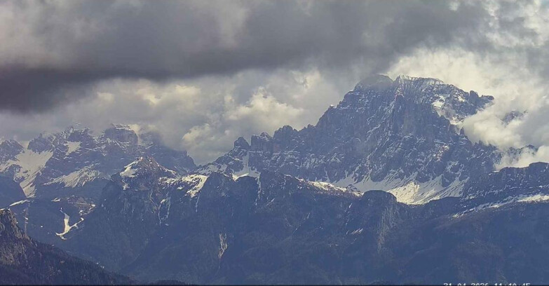 Webcam Passo San Pellegrino-Falcade - Pelmo