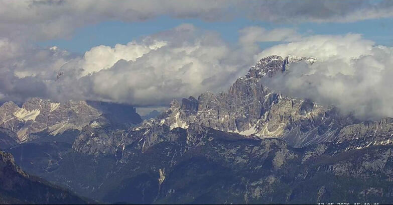 Webcam Passo San Pellegrino-Falcade  - Pelmo