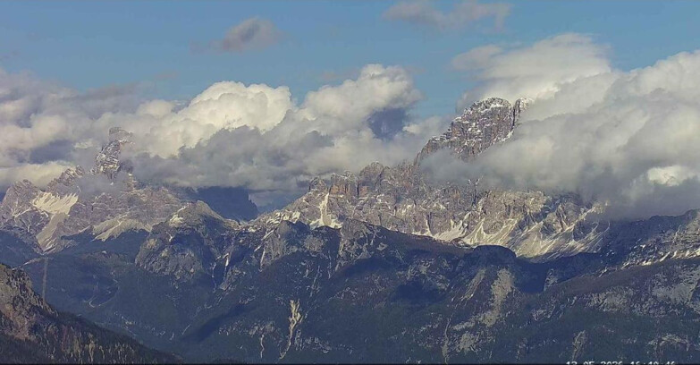Webcam Passo San Pellegrino-Falcade  - Pelmo