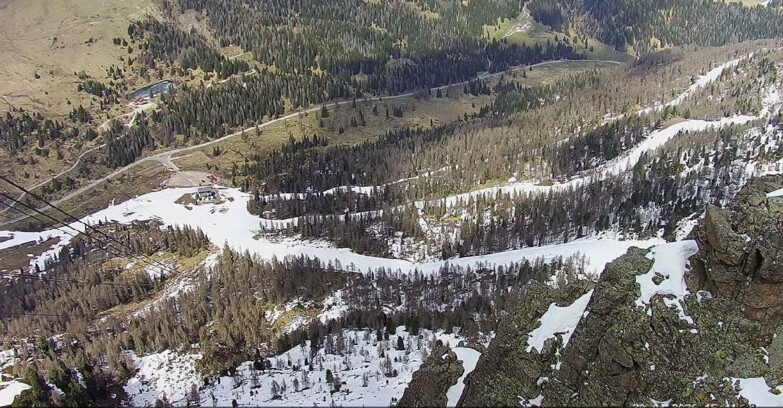 Webcam Пассо Сан-Пеллегрино-Фалькаде  - Pista Funivia