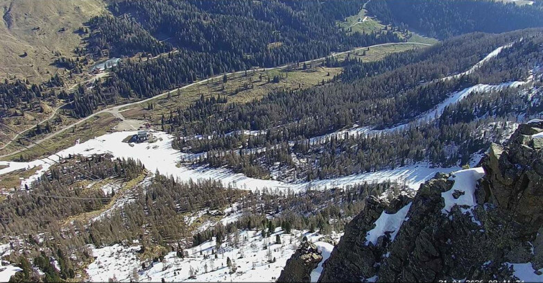 Webcam Passo San Pellegrino-Falcade - Pista Funivia