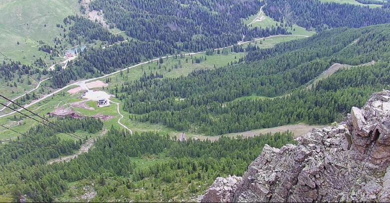 Webcam Пассо Сан-Пеллегрино-Фалькаде  - Pista Funivia