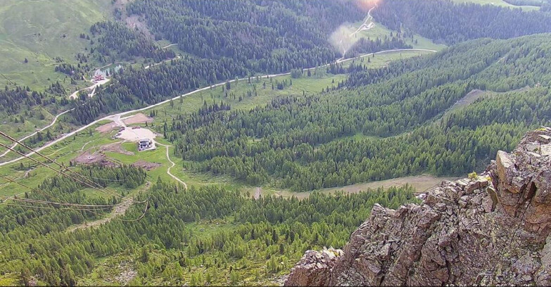 Webcam Пассо Сан-Пеллегрино-Фалькаде  - Pista Funivia