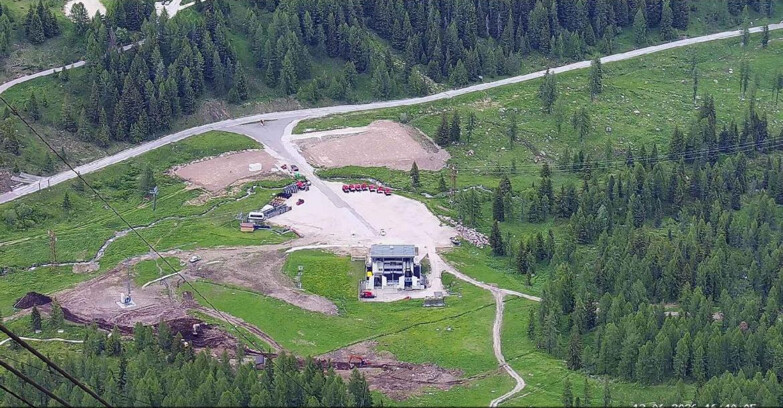 Webcam Пассо Сан-Пеллегрино-Фалькаде  - Arrivo Seggiovia