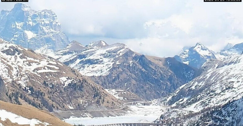 Webcam Canazei-Belvedere  - Lago e Passo Fedaia