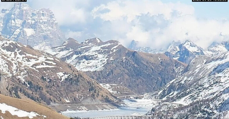 Webcam Canazei-Belvedere  - Lago e Passo Fedaia