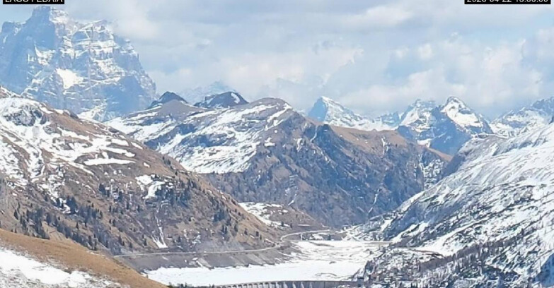 Webcam Canazei-Belvedere - Lago e Passo Fedaia