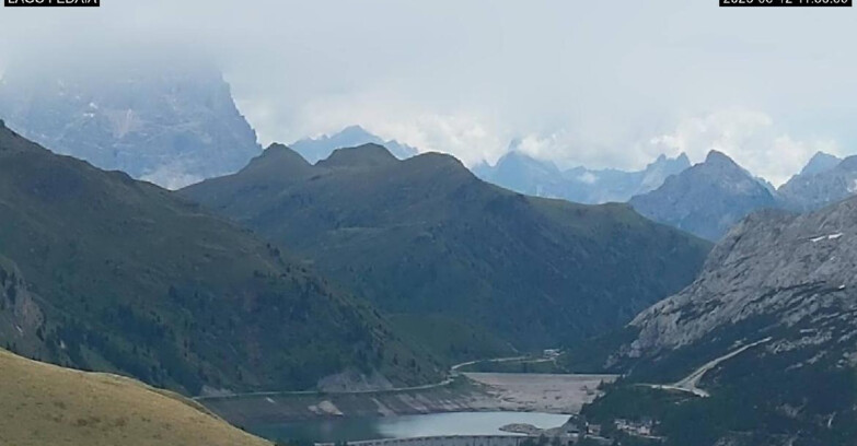 Webcam Canazei-Belvedere  - Lago e Passo Fedaia