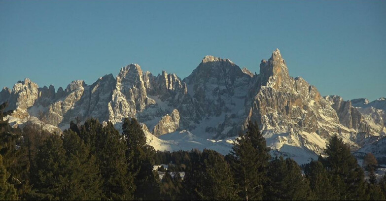 Webcam Bellamonte-Alpe Lusia - Pale di San Martino