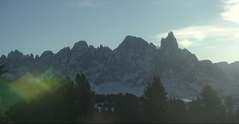 Webcam Bellamonte-Alpe Lusia - Pale di San Martino