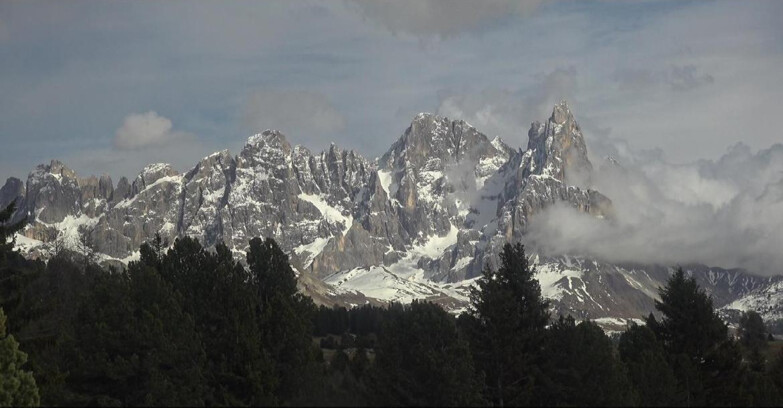 Webcam Белламонте-Альпе-Лусиа  - Pale di San Martino