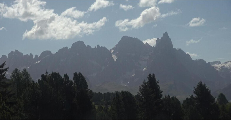 Webcam Белламонте-Альпе-Лусиа  - Pale di San Martino