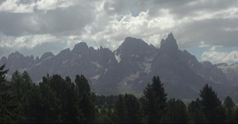 Webcam Белламонте-Альпе-Лусиа  - Pale di San Martino