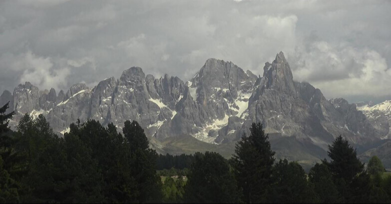Webcam Белламонте-Альпе-Лусиа  - Pale di San Martino