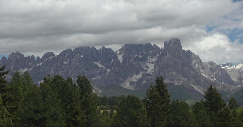 Webcam Bellamonte-Alpe Lusia - Pale di San Martino