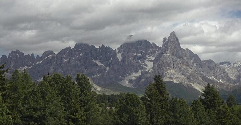 Webcam Bellamonte-Alpe Lusia - Pale di San Martino