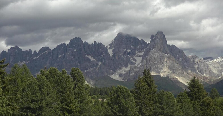 Webcam Bellamonte-Alpe Lusia - Pale di San Martino