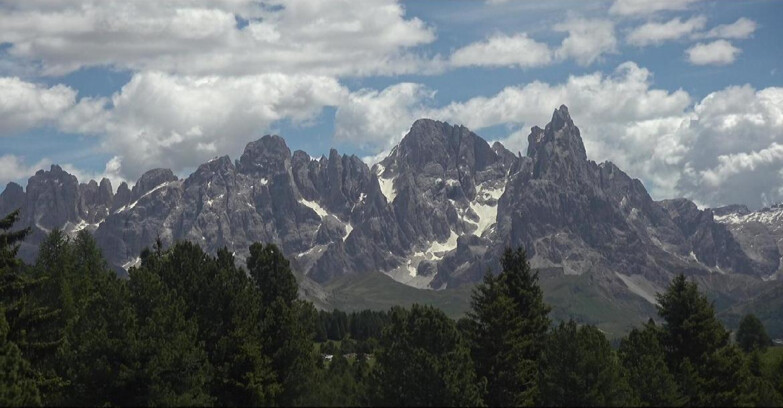 Webcam Bellamonte-Alpe Lusia  - Pale di San Martino
