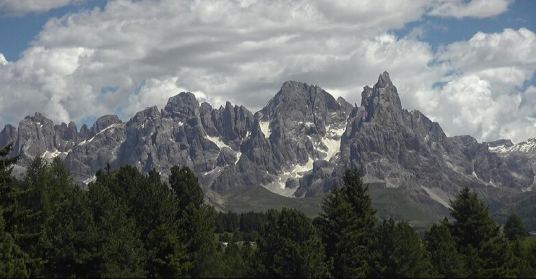 Webcam Bellamonte-Alpe Lusia  - Pale di San Martino