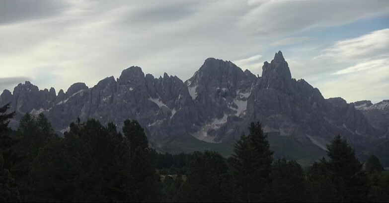 Webcam Bellamonte-Alpe Lusia - Pale di San Martino
