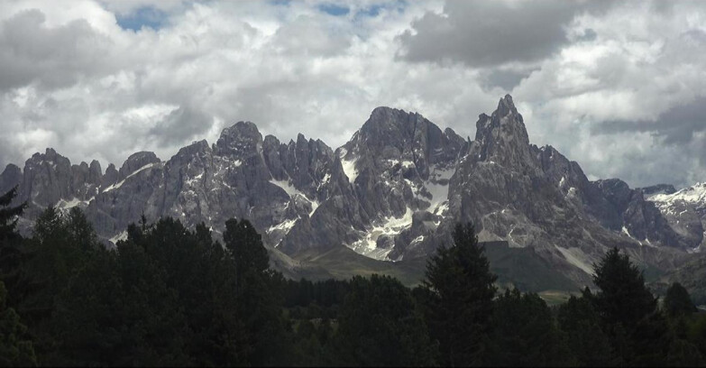 Webcam Bellamonte-Alpe Lusia - Pale di San Martino