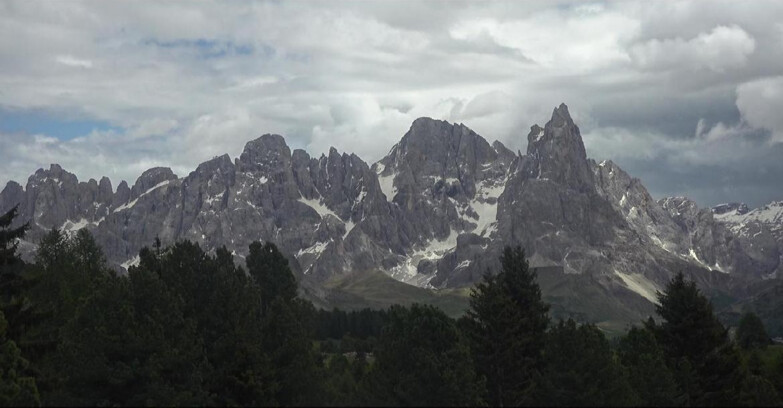 Webcam Bellamonte-Alpe Lusia - Pale di San Martino