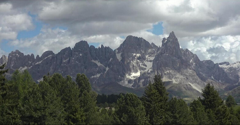 Webcam Bellamonte-Alpe Lusia - Pale di San Martino
