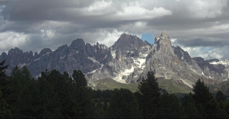 Webcam Bellamonte-Alpe Lusia - Pale di San Martino