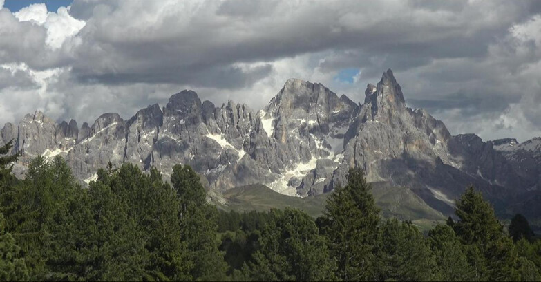 Webcam Bellamonte-Alpe Lusia - Pale di San Martino