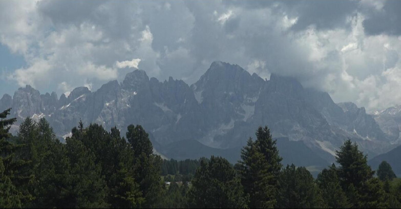Webcam Bellamonte-Alpe Lusia  - Pale di San Martino