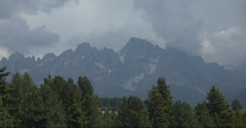 Webcam Bellamonte-Alpe Lusia  - Pale di San Martino