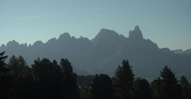 Webcam Bellamonte-Alpe Lusia - Pale di San Martino