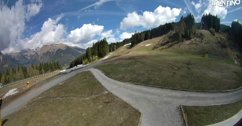Webcam Пинцоло - Pinzolo - Dolomiti di Brenta 