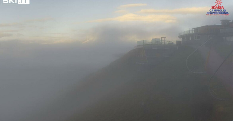 Webcam Pinzolo - Rifugio Doss del Sabion - 2100m