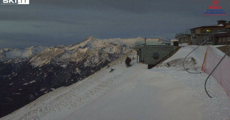 Webcam Pinzolo - Rifugio Doss del Sabion - 2100m