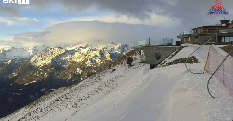 Webcam Pinzolo - Rifugio Doss del Sabion - 2100m