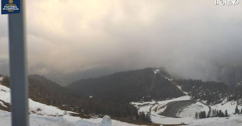 Webcam Pinzolo - Rifugio Doss del Sabion - 2100m