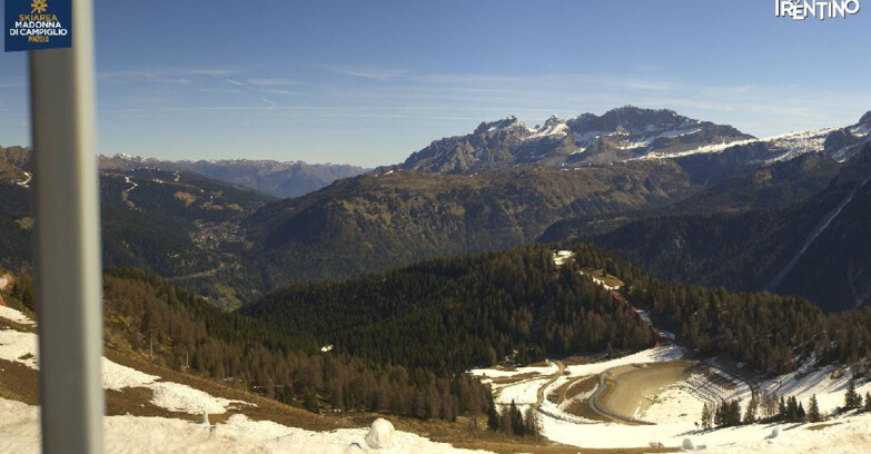 Webcam Pinzolo - Rifugio Doss del Sabion - 2100m