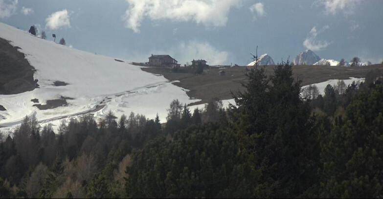 Webcam Белламонте-Альпе-Лусиа  - Pista Dolomitica