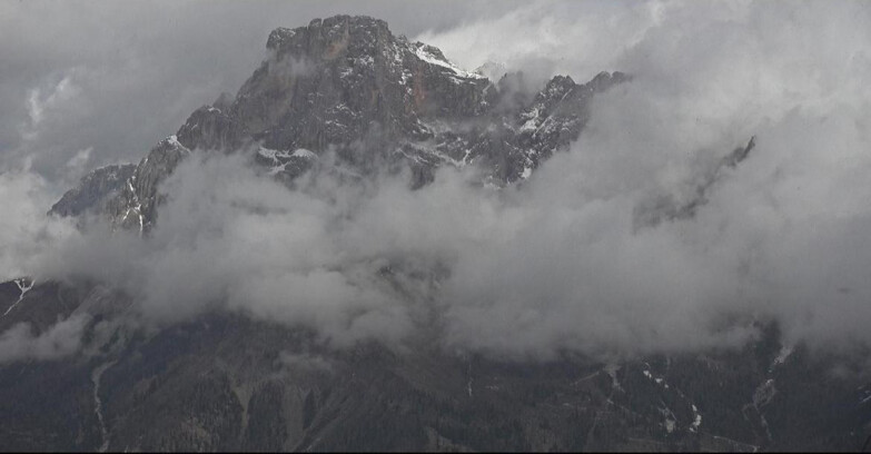 Webcam Сан-Мартино-ди-Кастроцца - Пассо-Ролле - Pale di San Martino