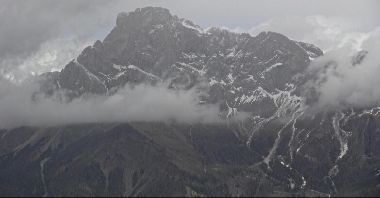 Webcam Сан-Мартино-ди-Кастроцца - Пассо-Ролле - Pale di San Martino